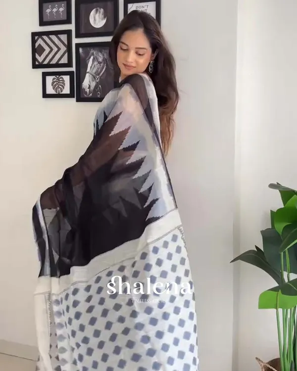 Midnight_Snow_-_Black_1-Minute_Ready_to_Wear_Saree_with_White_Accent_Border_and_Black_Blouse