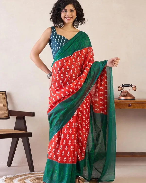 Red_And_Green_Color_Mulmul_Cotton_1_-_Minute_Ready_to_Wear_Saree_with_Pocket_and_Blouse_Piece