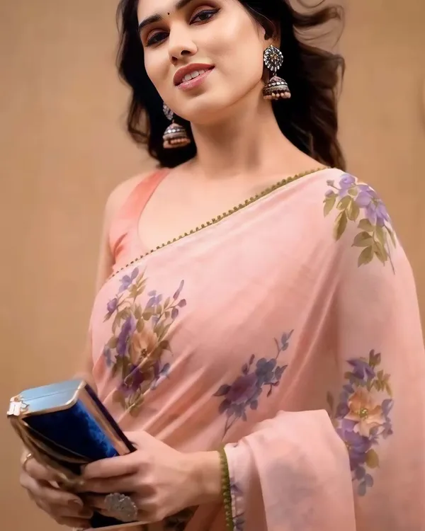 Peach_Color_1-Minute_Ready_To_Wear_Georgette_Saree_With_Blouse_Piece