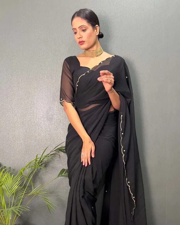 Black_Color_1_-_Minute_Ready_to_Wear_Fux_Georgette_Saree_with_Unstitch_Blouse_Piece