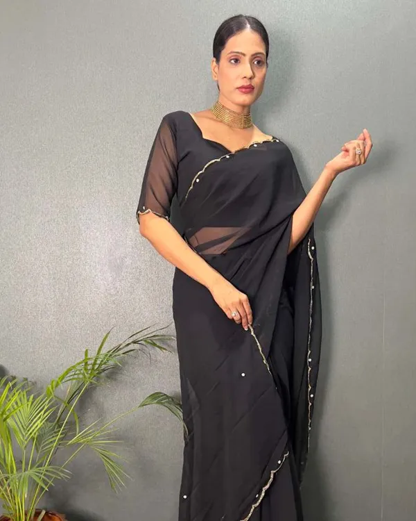 Black_Color_1_-_Minute_Ready_to_Wear_Fux_Georgette_Saree_with_Unstitch_Blouse_Piece