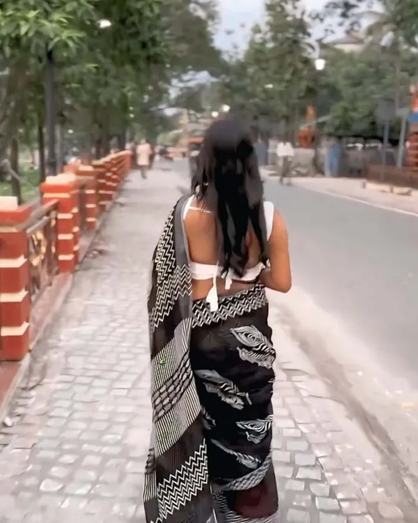 Black_Color_1-Minute_Ready_to_Wear_Cotton_Saree_with_Blouse_Piece