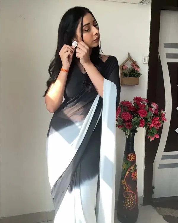White_And_Black_Color_1-Minute_Ready_To_Wear_Georgette_Saree_With_Blouse_Piece