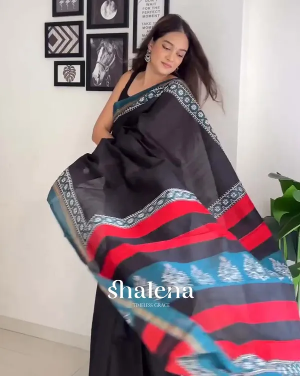 Dark_Horizon_-_Black_Linen_1-Minute_Ready_to_Wear_Saree_with_Blue_Border_&_Matching_Blouse