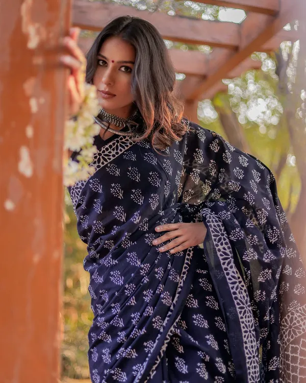 Black_Color_Cotton_1_-_Minute_Ready_to_Wear_Saree_with_Blouse_Piece