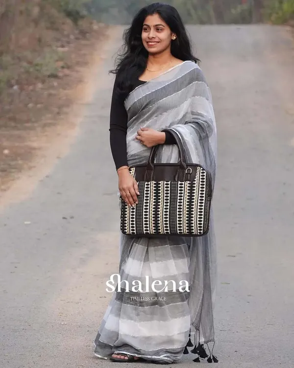 Silver_Shadow_-_Grey_&_White_Linen_1-Minute_Ready_to_Wear_Saree_with_Black_Blouse_Piece