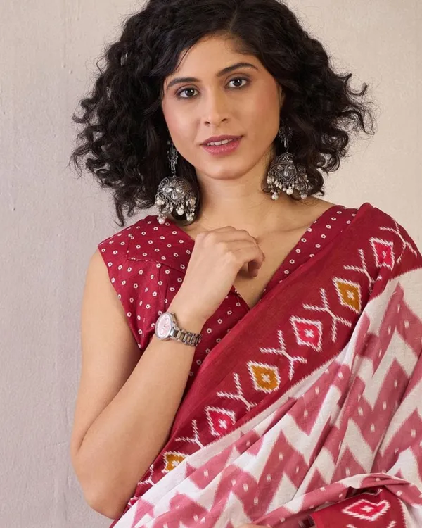 White_And_Pink_Color_Mulmul_Cotton_1_-_Minute_Ready_to_Wear_Saree_with_Pocket_and_Blouse_Piece