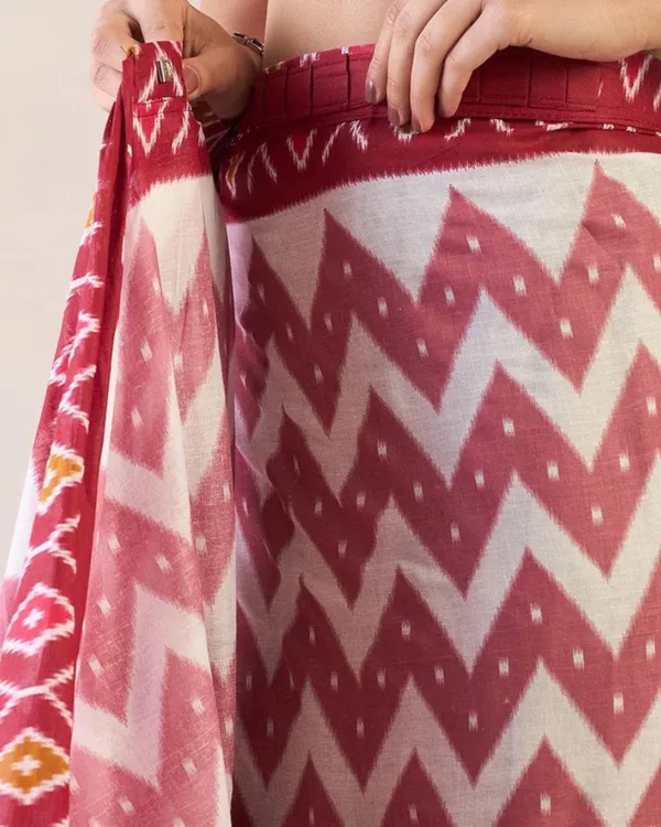 White_And_Pink_Color_Mulmul_Cotton_1_-_Minute_Ready_to_Wear_Saree_with_Pocket_and_Blouse_Piece