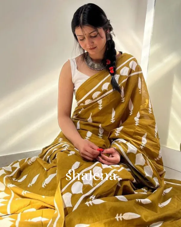 Mustard_Yellow_Color_1_-_Minute_Ready_to_Wear_Mulmul_Cotton_Saree_with_Blouse_Piece