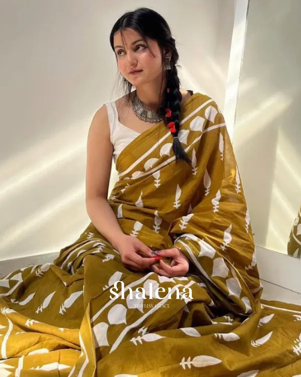 Mustard_Yellow_Color_1_-_Minute_Ready_to_Wear_Mulmul_Cotton_Saree_with_Blouse_Piece