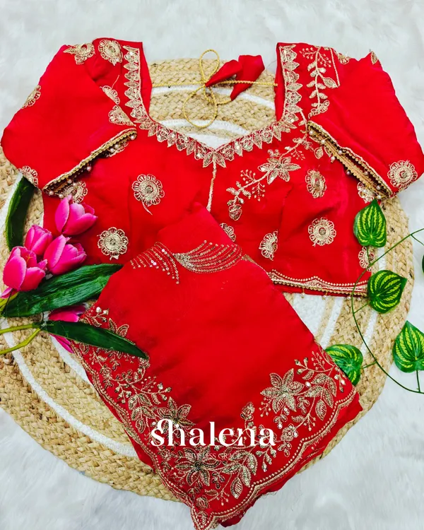 Blooming_Red_Fendy_Silk_Sequence_Embroidery_Work_Saree_With_Stitched_Blouse