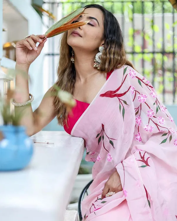 Pink_Color_1-Minute_Ready_To_Wear_Georgette_Saree_With_Blouse_Piece