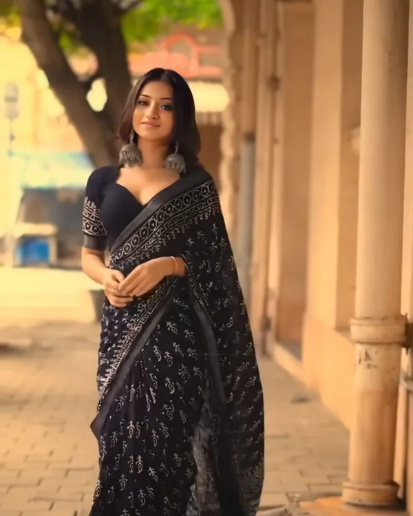 Black_Color_Cotton_1_-_Minute_Ready_to_Wear_Saree_with_Blouse_Piece