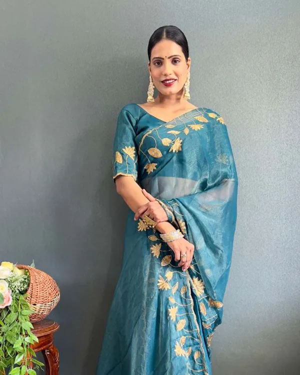 Blue_Color_1_-_Minute_Ready_to_Wear_Silk_Saree_with_Unstitch_Blouse_Piece