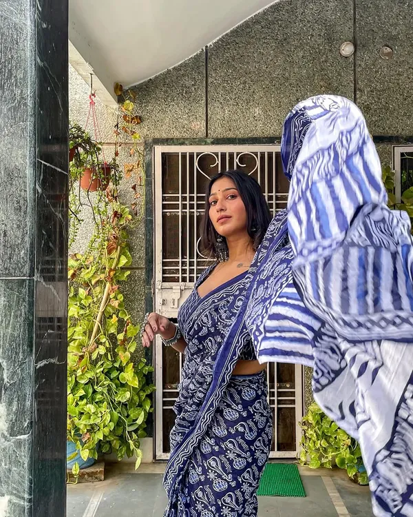 Blue_Color_Cotton_1_-_Minute_Ready_to_Wear_Saree_with_Blouse_Piece