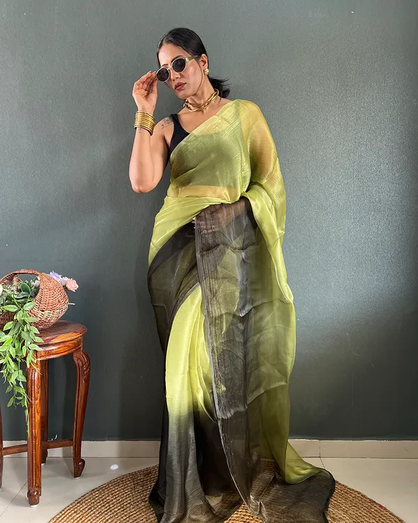 Perrot_Green_Color_1-Minute_Ready_To_Wear_Georgette_Saree_With_Blouse_Piece