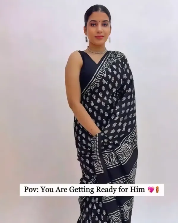 Black_Color_Mulmul_Cotton_1_-_Minute_Ready_to_Wear_Saree_with_Pocket_and__Blouse_Piece