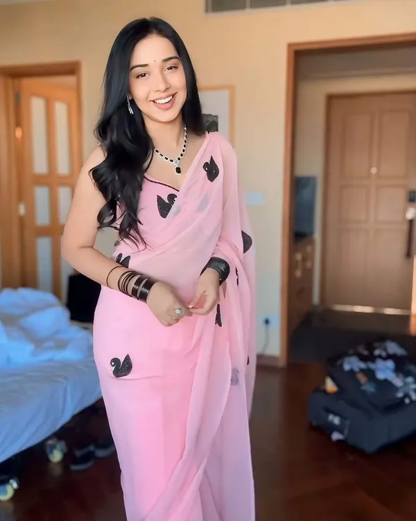 Calm_Pink_Color_1-Minute_Ready_To_Wear_Georgette_Saree_With_Blouse_Piece
