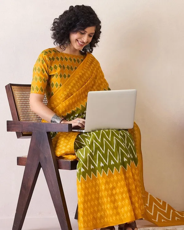 Green_And_Yellow_Color_Mulmul_Cotton_1_-_Minute_Ready_to_Wear_Saree_with_Pocket_and_Blouse_Piece