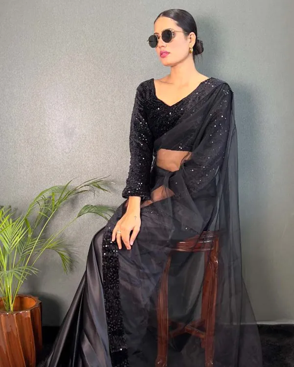 Black_Color_1_-_Minute_Ready_to_Wear_Satin_Silk_Saree_with_Fully_Stitch_Blouse_(Free_Size)_Up_to_44
