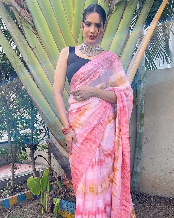 Light_Pink_color_1-Minute_Ready_To_Wear_Naylon_Saree_With_Blouse_Piece