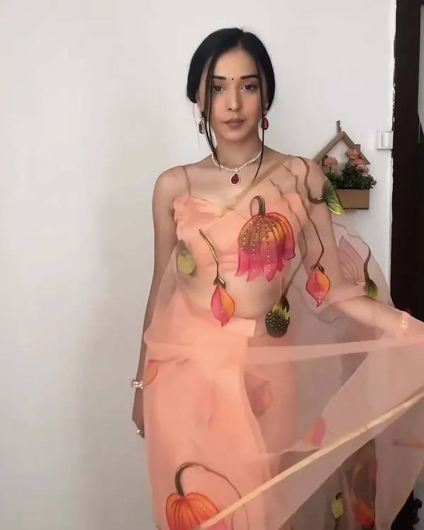 Peach_Color_1-Minute_Ready_To_Wear_Organza_Saree_With_Blouse_Piece