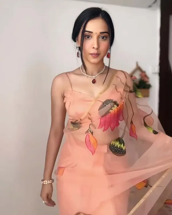 Peach_Color_1-Minute_Ready_To_Wear_Organza_Saree_With_Blouse_Piece
