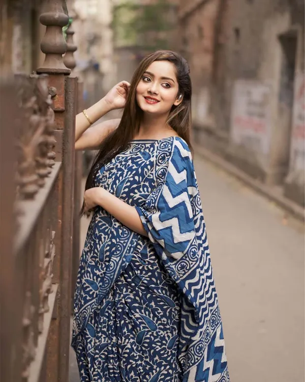 Blue_Color_1-Minute_Ready_to_Wear_Premium_Cotton_Saree_with_Blouse_Piece