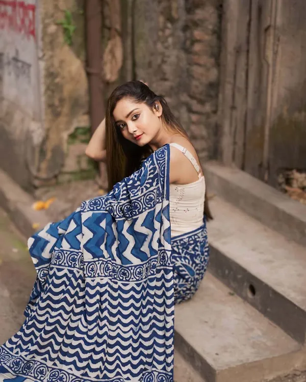 Blue_Color_1-Minute_Ready_to_Wear_Premium_Cotton_Saree_with_Blouse_Piece