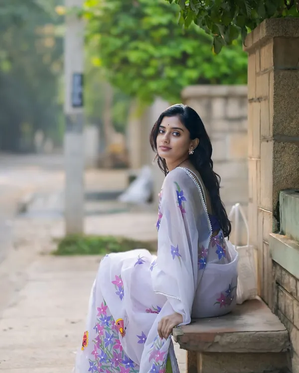 White_Color_Organza_1_-_Minute_Ready_to_Wear_Saree_with_Blouse_Piece