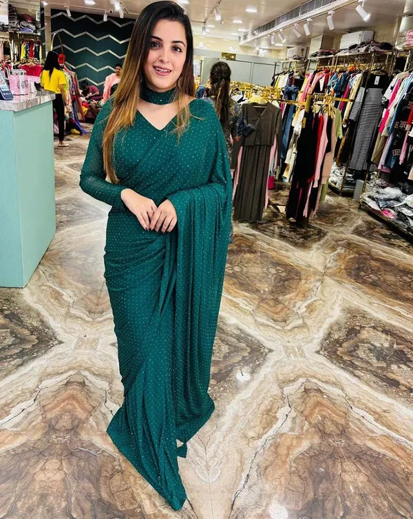 Green_Color_1_-_Minute_Ready_to_Wear_Fux_Georgette_Saree_with_Fully_Stitch_Blouse_(Free_Size)_Up_to_44