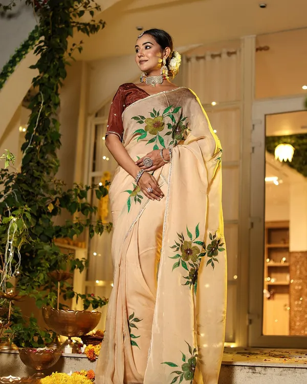 Brown_Color_Georgette_1_-_Minute_Ready_to_Wear_Saree_with_Fully_Stitch_Blouse_(Free_Size)_Up_to_44