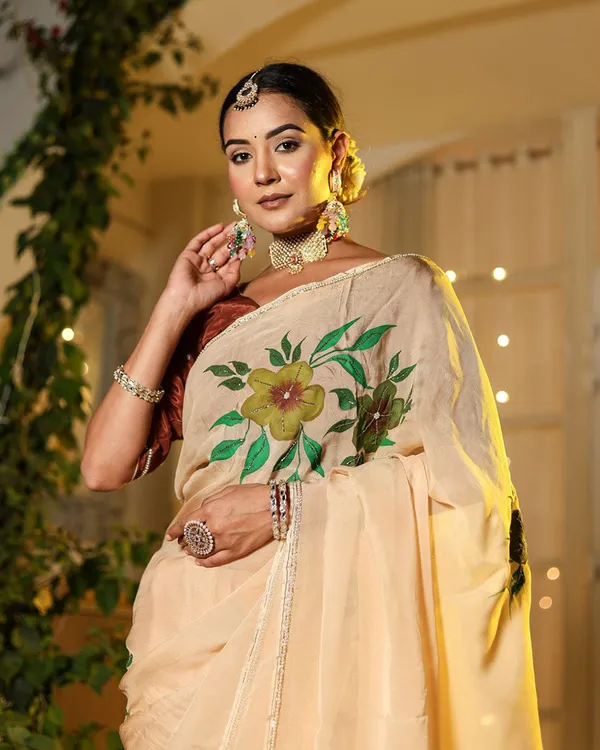 Brown_Color_Georgette_1_-_Minute_Ready_to_Wear_Saree_with_Fully_Stitch_Blouse_(Free_Size)_Up_to_44