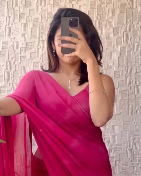 Pink_Color_1-Minute_Ready_To_Wear_Georgette_Saree_With_Blouse_Piece