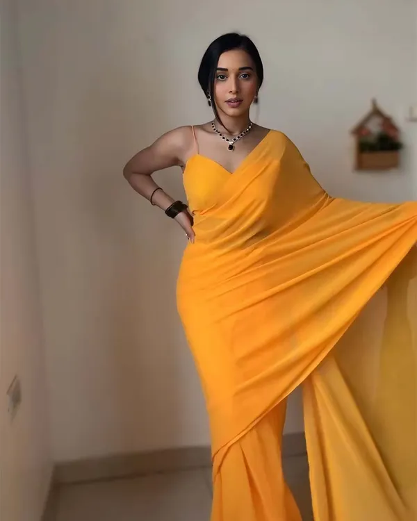 Yellow_Color_1-Minute_Ready_To_Wear_Georgette_Saree_With_Blouse_Piece