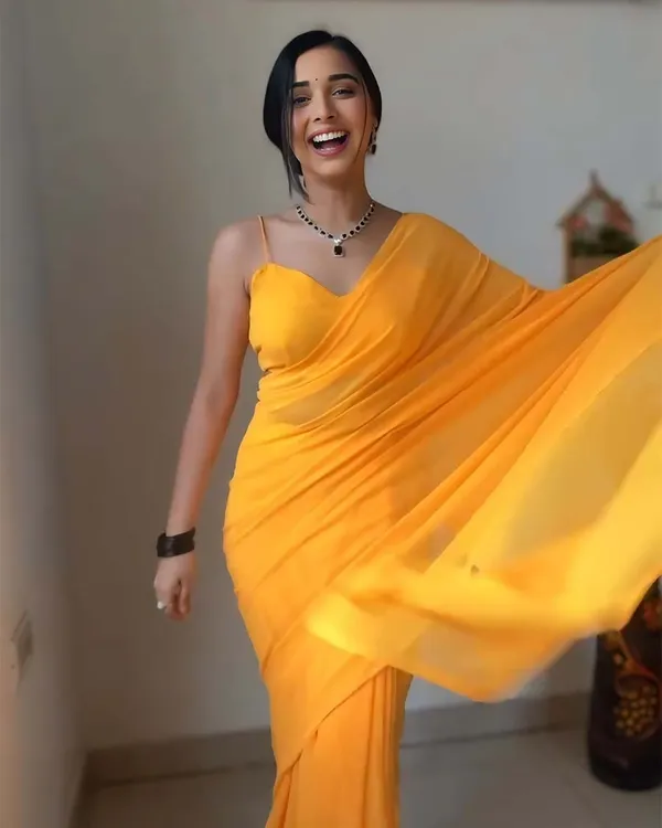 Yellow_Color_1-Minute_Ready_To_Wear_Georgette_Saree_With_Blouse_Piece
