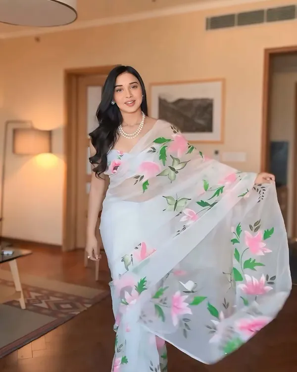 White_Color_1-Minute_Ready_To_Wear_Georgette_Saree_With_Blouse_Piece