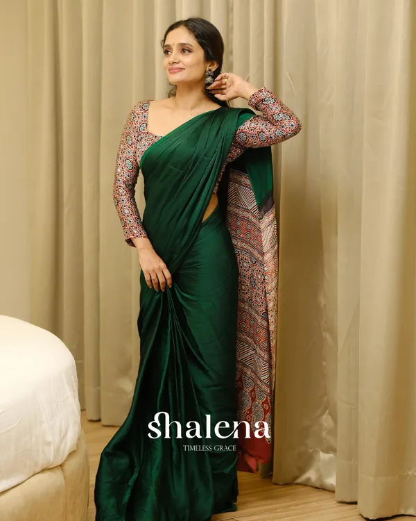 Green_Color_1_Minute_Ready_to_Wear_Digitial_Printed_Crape_Silk_Saree