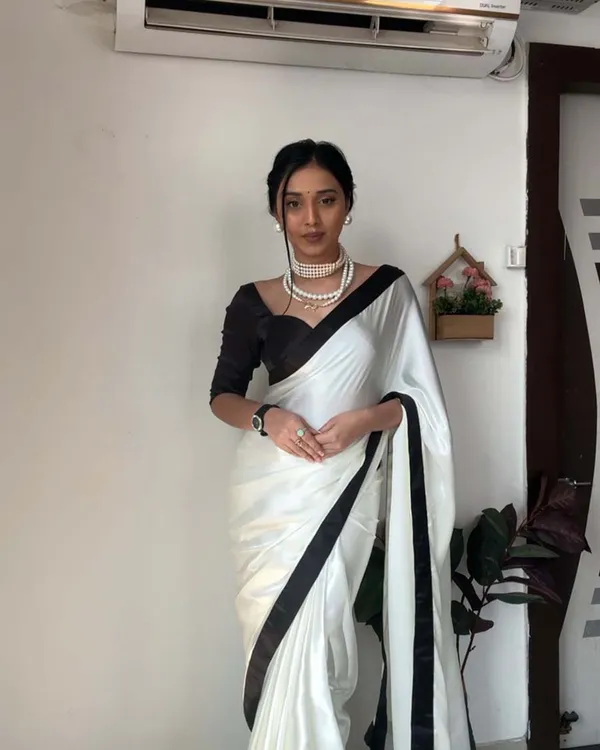 White_Color_1-Minute_Ready_To_Wear_Georgette_Saree_With_Blouse_Piece