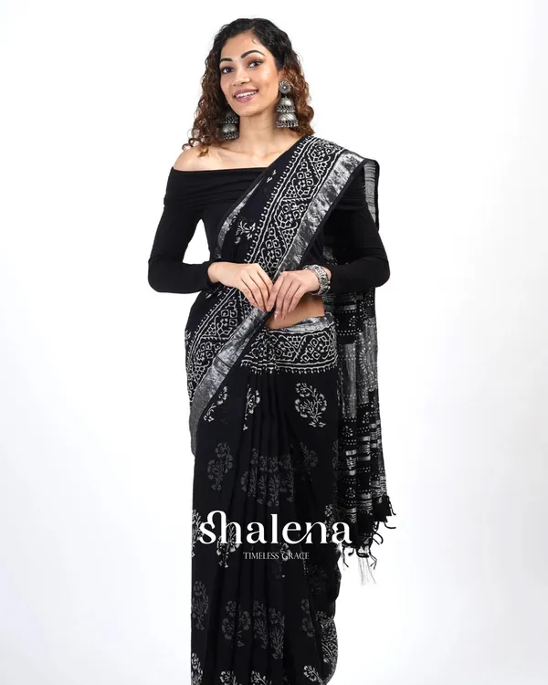 Black_Color_1_-_Minute_Ready_to_Wear_Mulmul_Cotton_Saree_with_Blouse_Piece