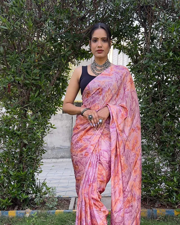 Pink_color_1-Minute_Ready_To_Wear_Chinon_Saree_With_Blouse_Piece