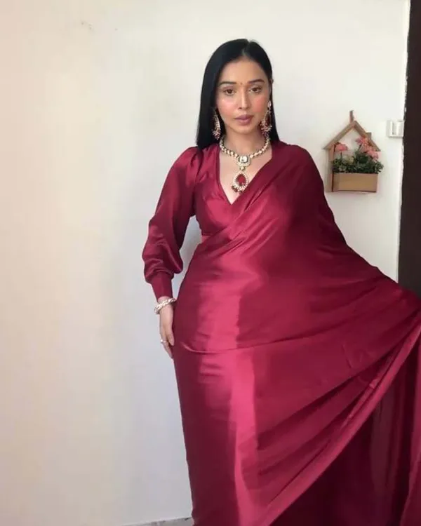 Marron_Color_1-Minute_Ready_To_Wear_Satin_Saree_With_Blouse_Piece