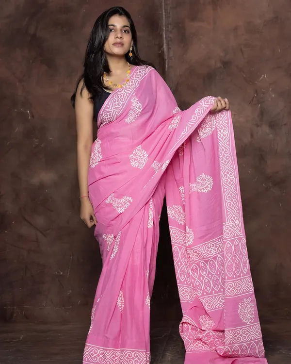 Light_Pink_Color_Mulmul_Cotton_1_-_Minute_Ready_to_Wear_Saree_with_Pocket_and__Blouse_Piece