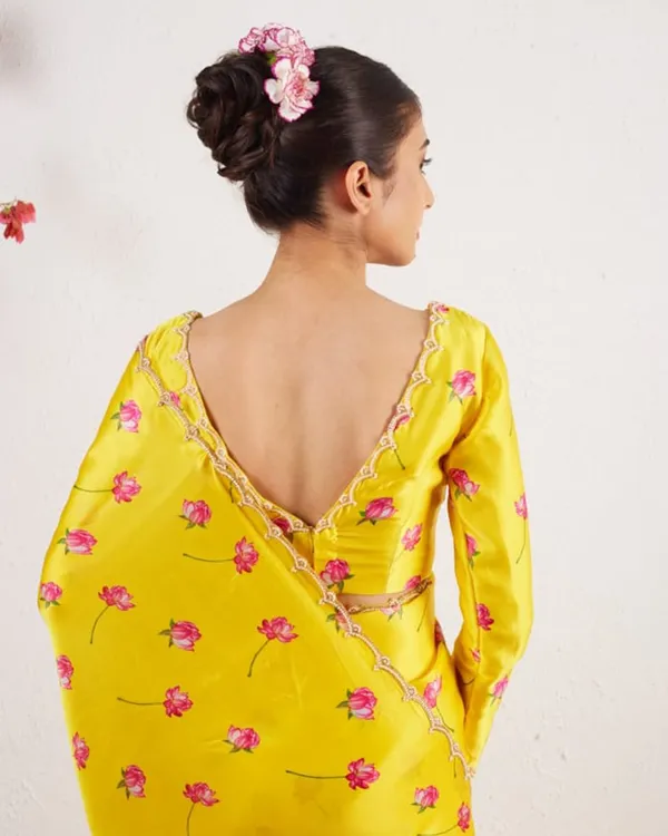 Yellow_Color_Soft_Satin_Silk_1_-_Minute_Ready_to_Wear_Saree_with_Fully_Stitch_Blouse_(Free_Size)_Up_to_44