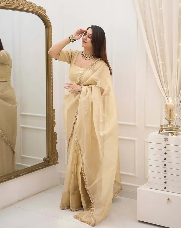 Cream_Color_Pure_Cotton_Silk_Saree_with_Lace_Border_&_Blouse_Piece