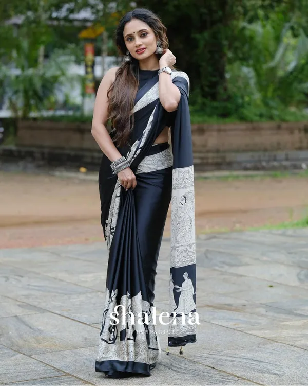 Black_Color_1_Minute_Ready_to_Wear_Digitial_Printed_Crape_Silk_Saree