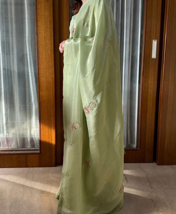 Green_Color_Soft_Malai_Sattin_Silk_1_-_Minute_Ready_to_Wear_Saree_with_Fully_Stitch_Blouse_(Free_Size)_Up_to_44