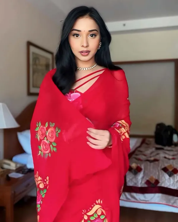 Red_Color_1-Minute_Ready_To_Wear_Georgette_Saree_With_Blouse_Piece