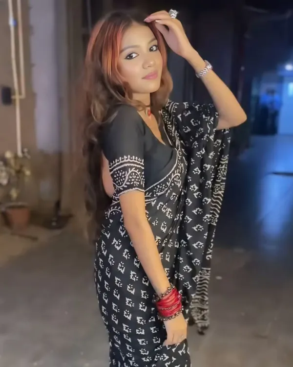 Black_Color_Cotton_1_-_Minute_Ready_to_Wear_Saree_with_Blouse_Piece