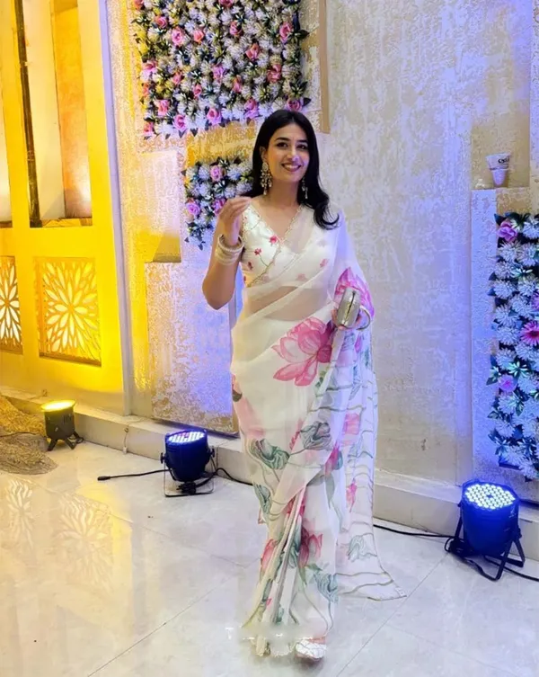 White_Color_1-Minute_Ready_To_Wear_Organza_Silk_Saree_with_Moti_Embroidery_Work_&_Stitched_Blouse